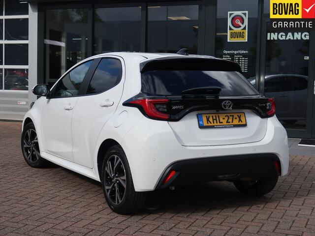 Toyota YARIS 1.5 Hybrid Dynamic | PDC | Camera | Stoel-Stuur Verwarm. | Blind-Spot |