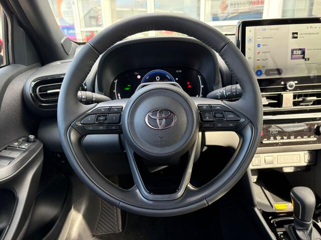 Toyota YARIS Cross 1.5 Hybrid 130 Dynamic | Comfort Pack | Sensoren v/a | Stoelverw