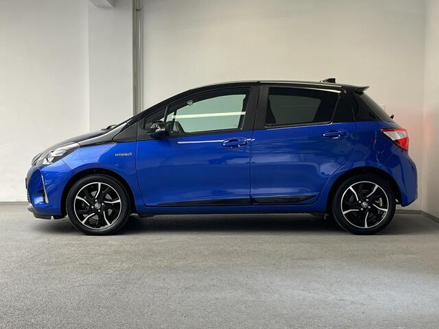 Toyota YARIS 1.5 Hybrid Bi-Tone | CAMERA | NAVI | CLIMA | 2e-EIG |