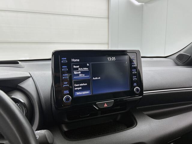 Toyota YARIS 1.5 Hybrid Executive Bi-tone | BTW voertuig | Head-Up Display | Dodehoek detectie | Parkeersensoren voor+achter | Stoelverwarming | Apple CarPlay/Android auto | Onderweg-naar-dealer