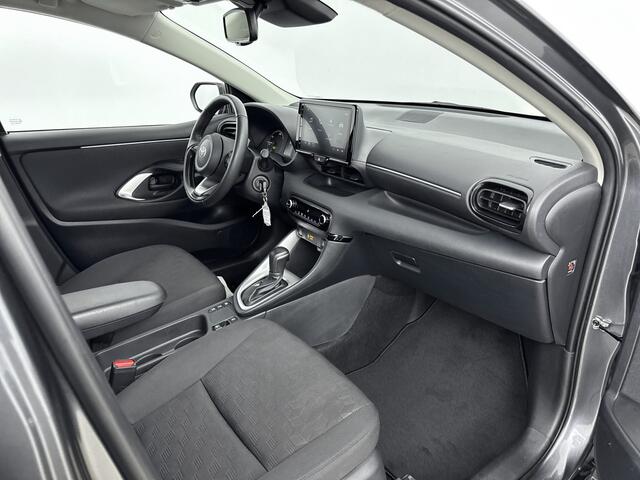 Toyota YARIS 1.5 Hybrid Dynamic Limited | Stoel / Stuur-verwarming | Parkeersensoren |