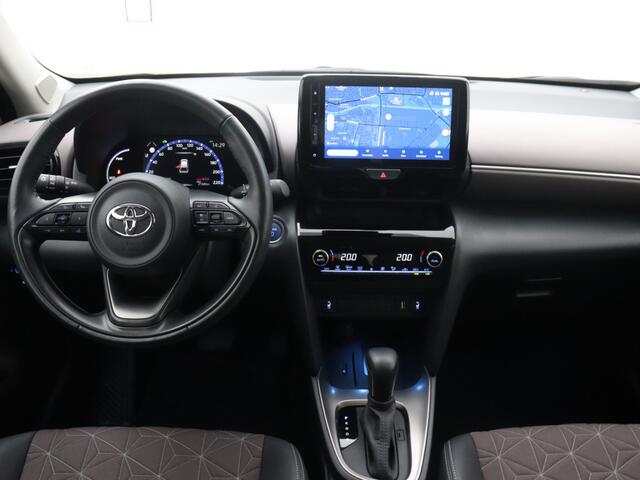 Toyota YARIS Cross 1.5 Hybrid Executive Limited | Trekhaak | Winter Pack | Parkeersensoren | Cloud Navigatie |