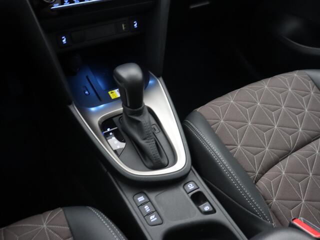 Toyota YARIS Cross 1.5 Hybrid Executive Limited | Trekhaak | Winter Pack | Parkeersensoren | Cloud Navigatie |
