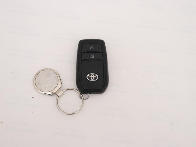 Toyota YARIS Cross 1.5 Hybrid Executive Limited | Trekhaak | Winter Pack | Parkeersensoren | Cloud Navigatie |