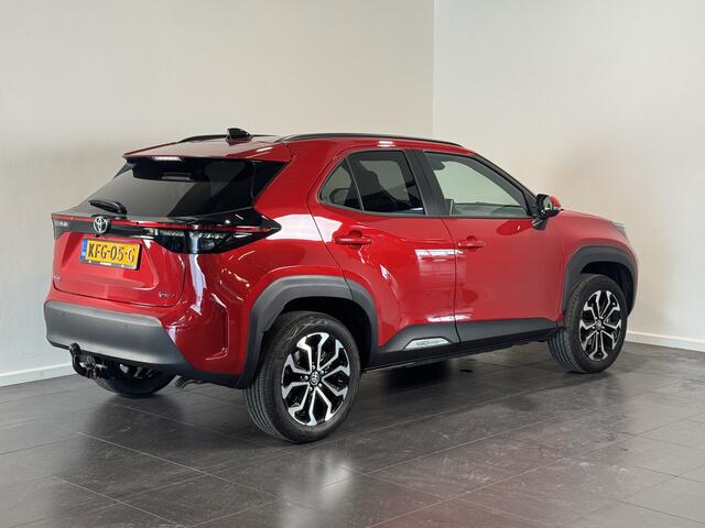 Toyota YARIS Cross 1.5 Hybrid 130 Dynamic | Comfort Pack | Parkeersensoren voor - en achter | Dodehoekdetectie | Trekhaak afneembaar |