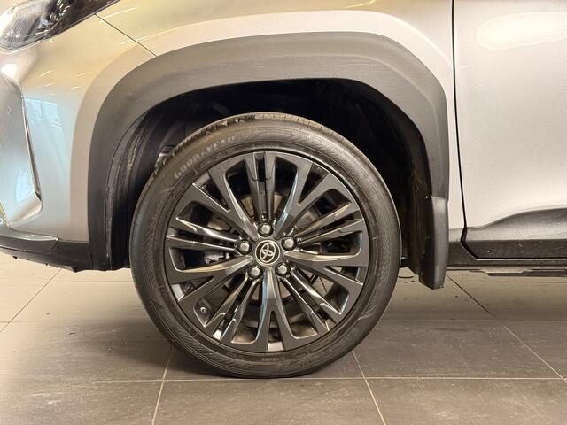 Toyota YARIS Cross 1.5 Hybrid Adventure | Panoramadak | JBL | Stoel/stuurverwarming |