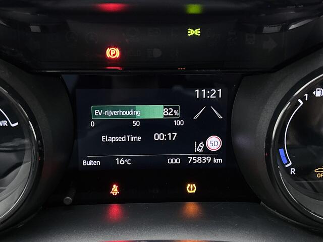 Toyota YARIS 1.5 Hybrid Executive Premium Pack | 1e eigenaar | Dealer onderhouden | JBL | Head-Up Display | Panoramadak | Stuur + stoelverwarming | dodehoek detectie | Parkeersensoren Voor+achter | Onderweg-naar-dealer