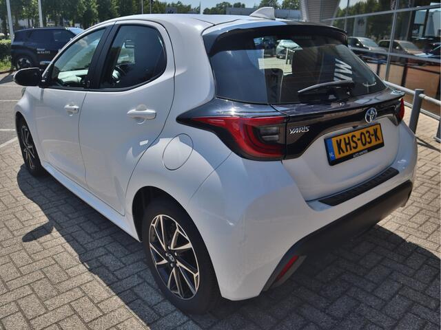 Toyota YARIS 1.5 Hybrid 115 First Edition | Adaptieve Cruise Control | Camera | Climate Control | Keyless |
