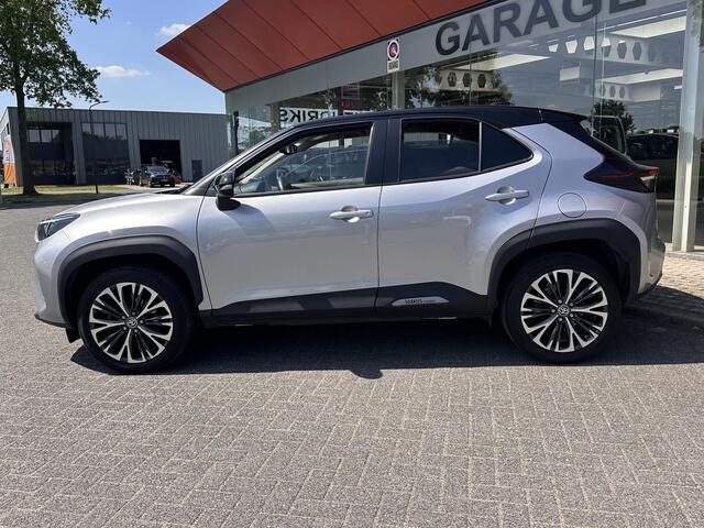 Toyota YARIS Cross Executive 1.5 Hybrid | Blindspot | HUD | Climate | Camera | Cruise |Two-Tone Black |