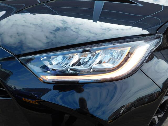 Toyota YARIS 1.5 Hybrid 115 First Edition | Comfort Pack