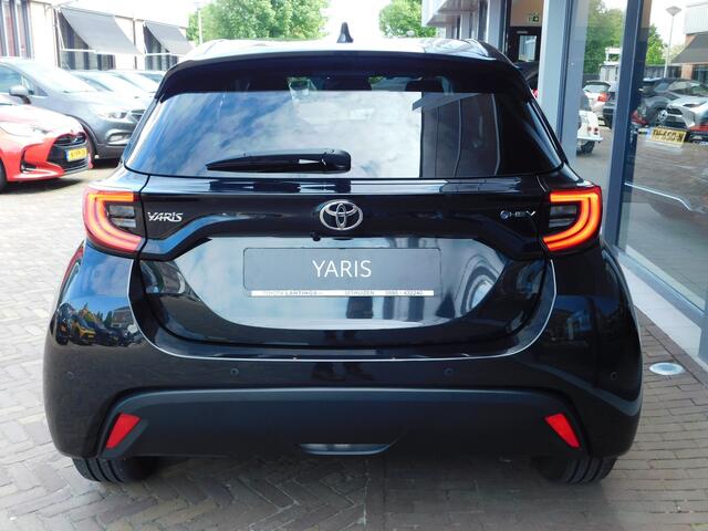 Toyota YARIS 1.5 Hybrid 115 First Edition | Comfort Pack