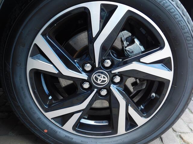 Toyota YARIS 1.5 Hybrid 115 First Edition | Comfort Pack