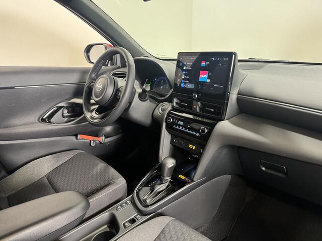 Toyota YARIS Cross 1.5 Hybrid 115 Dynamic | Comfort Pack | Apple Carplay | Parkeersensoren voor en achter | Dodehoekdetectie |
