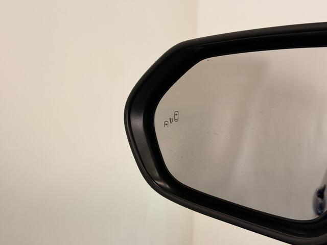 Toyota YARIS 1.5 Hybrid 115 First Edition Limited | Head-up display | Dodehoekdetectie | Parkeersensoren voor en achter | Apple Carplay |