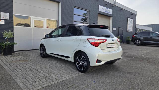 Toyota YARIS 1.5 Hybrid Style Bi-Tone | AUTOMAAT | Android/CarPlay | TOYOTA DEALER ONDERHOUDEN