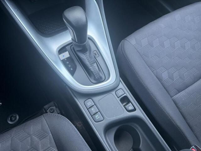 Toyota YARIS 1.5 Hybrid 115 Dynamic Limited | Parkeersensoren