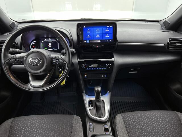 Toyota YARIS Cross 1.5 Hybrid First Edition | Parkeersensoren V + A | Camera | Climate control | Stoelverwarming |