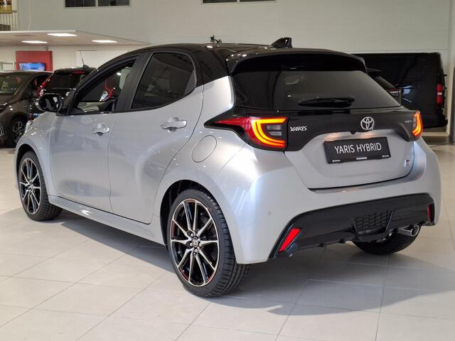 Toyota YARIS 1.5 Hybrid 130 GR SPORT | Plus Pack | Pano | JBL | HUD | Stoel- stuurverw. | BSM