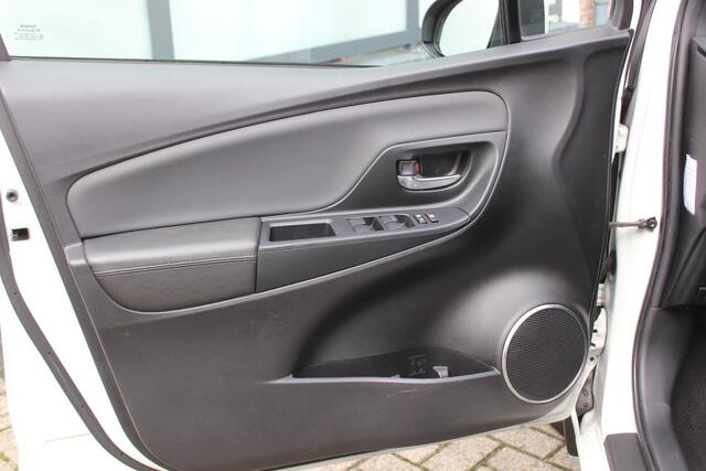 Toyota YARIS 1.5 VVT-i Executive Leder, Panorama dak, Automaat