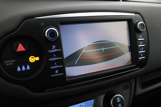 Toyota YARIS 1.5 VVT-i Active | Automaat | Climate control | Cruise control | Parkeercamera |