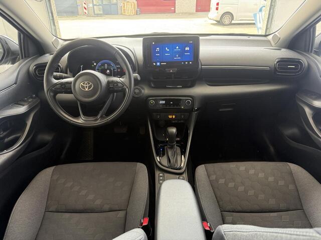 Toyota YARIS 1.5 Hybrid 115 Style PDC / Blind Spot / Stoel & Stuurverwarming