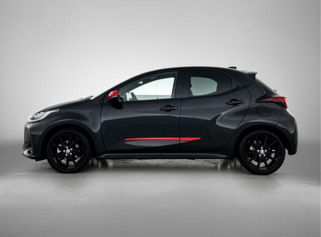 Toyota YARIS 1.5 Hybrid Executive | 1e Eigenaar | Dealer Onderhouden | Red Pakket | Stoelverwarming | Blindspot | Onderweg-naar-dealer