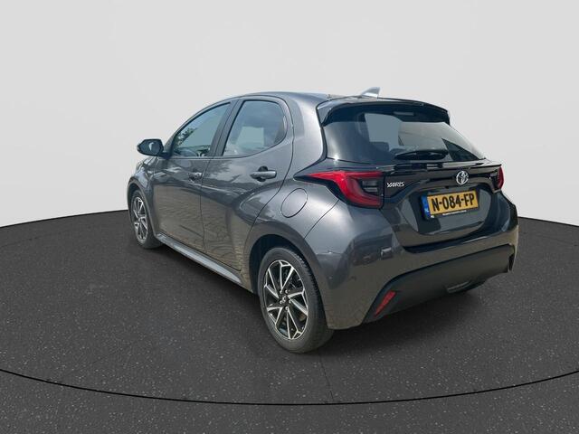 Toyota YARIS 1.5 Hybrid Dynamic RIJKLAAR | Climate Control | Cruise Control | Camera | Navi via App