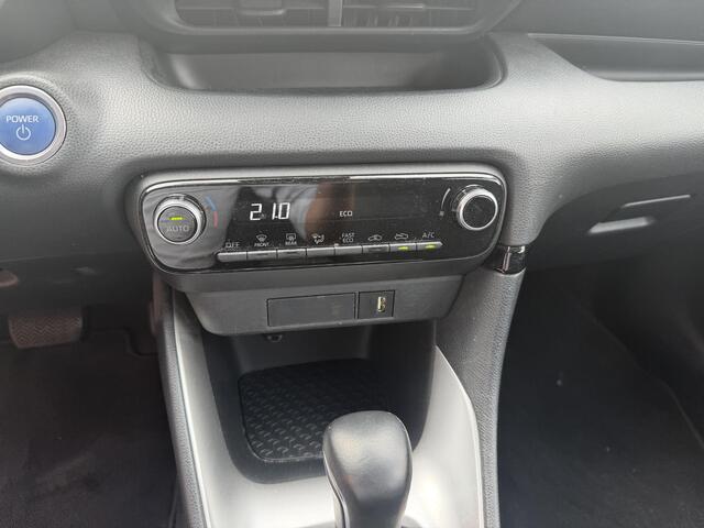 Toyota YARIS 1.5 Hybrid Dynamic