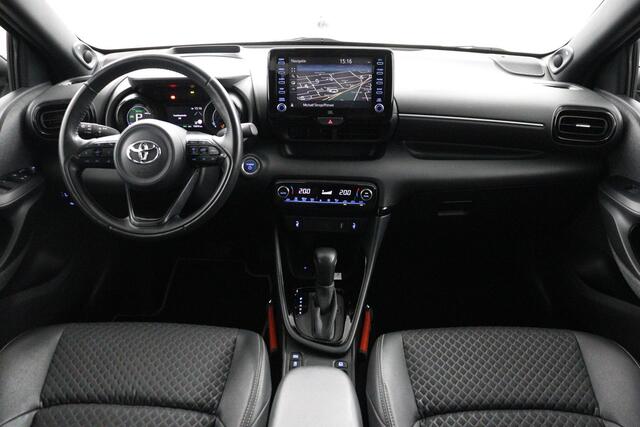 Toyota YARIS 1.5 Hybrid Executive | Trekhaak | Navigatie | Stoelbverwarming |