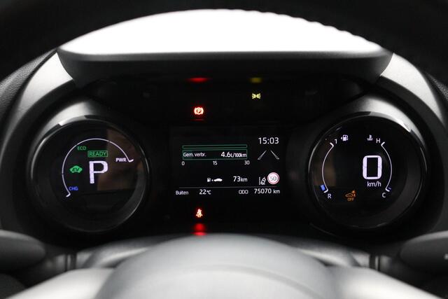 Toyota YARIS 1.5 Hybrid Executive | Trekhaak | Navigatie | Stoelbverwarming |