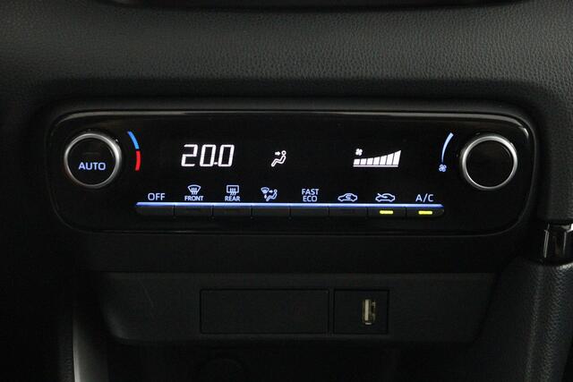 Toyota YARIS 1.5 Hybrid Active | Trekhaak | navigatie systeem | Apple Carplay/Android Auto |