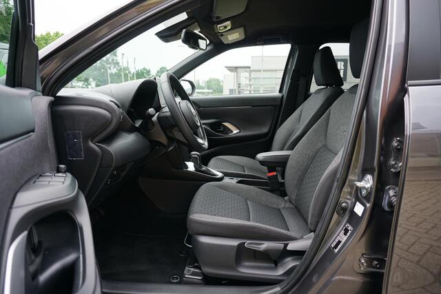 Toyota YARIS Cross 1.5 Hybrid Dynamic * 15.308 NAP * + CAMERA / TREKHAAK / CARPLAY