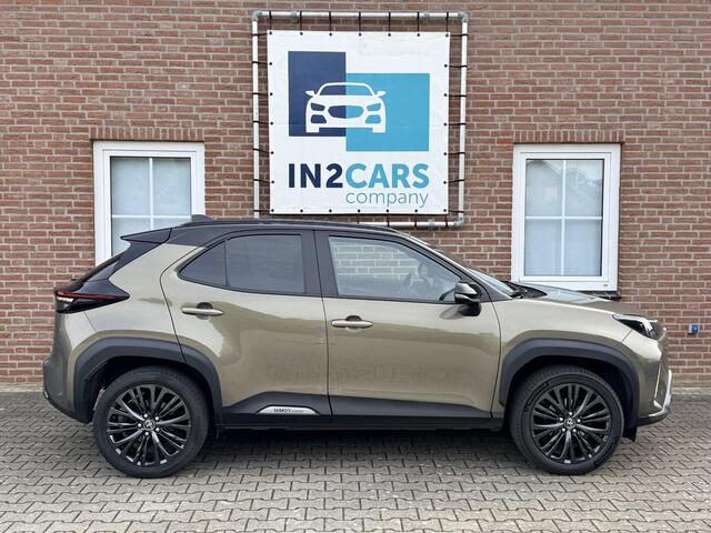 Toyota YARIS Cross 1.5 Hybrid AWD Adventure *Trekhaak*Panoramadak*