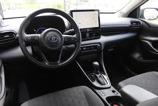 Toyota YARIS 1.5 Hybrid 115 First Edition | Rijklaar | Trekhaak | Keyless | LED | Camera | Adap.cruise | Clima | Apple/Android | Navi | All season