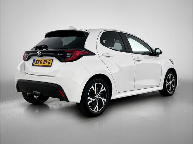 Toyota YARIS 1.5 Hybrid Dynamic Limited + Stoel en stuurverwarming |