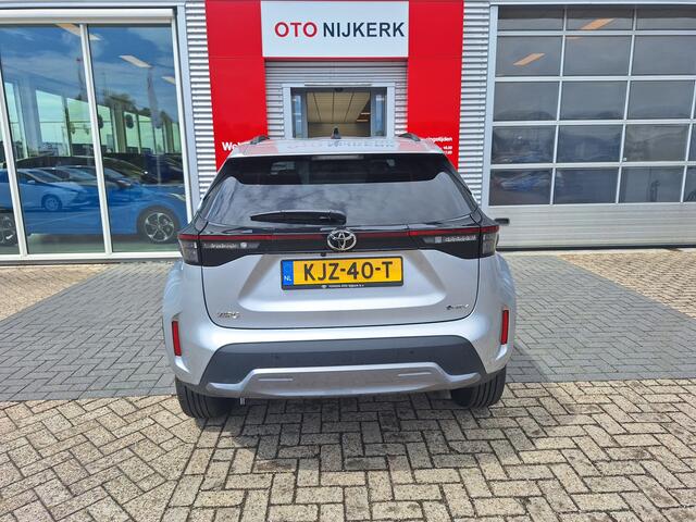 Toyota YARIS Cross 1.5 Hybrid 130 Executive Limited**Zomeraanbieding**Gratis trekhaak**