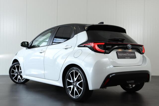 Toyota YARIS 1.5 Hybrid Executive Limited Bitone, HUD