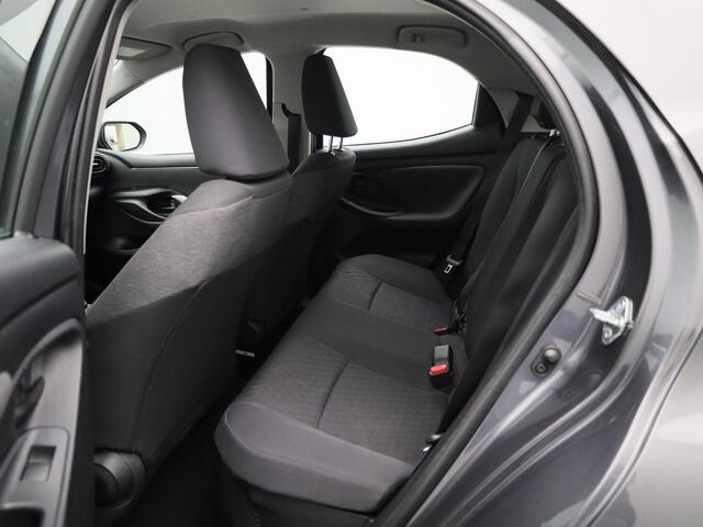 Toyota YARIS 1.5 Hybrid Business Plus