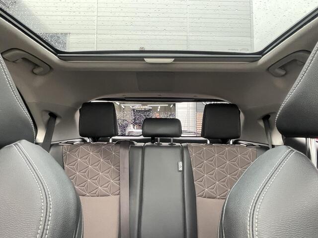 Toyota YARIS Cross 1.5 Hybrid Executive Panoramadak trekhaak