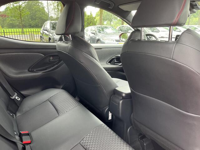 Toyota YARIS 1.5 Hybrid Launch Edition | Origineel Nederlands | Navigatiesysteem | Stoelverwarming