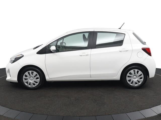 Toyota YARIS 1.5 Hybrid Aspiration | Parkeersensoren voor + achter | Cruise Control |