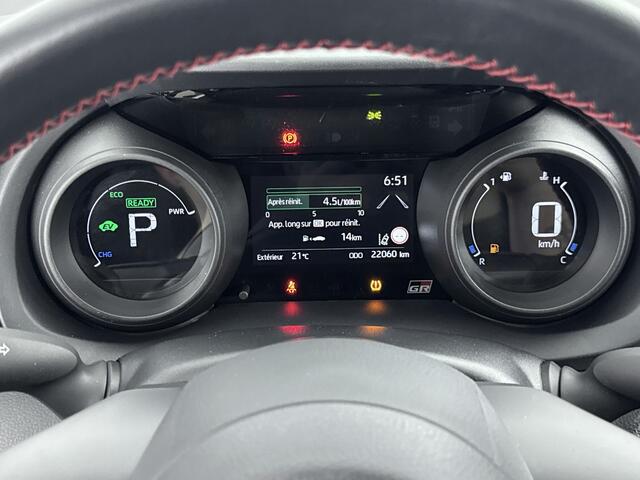 Toyota YARIS 1.5 Hybrid GR Sport | Dode Hoek Detectie | Head Up Display | Onderweg-naar-dealer