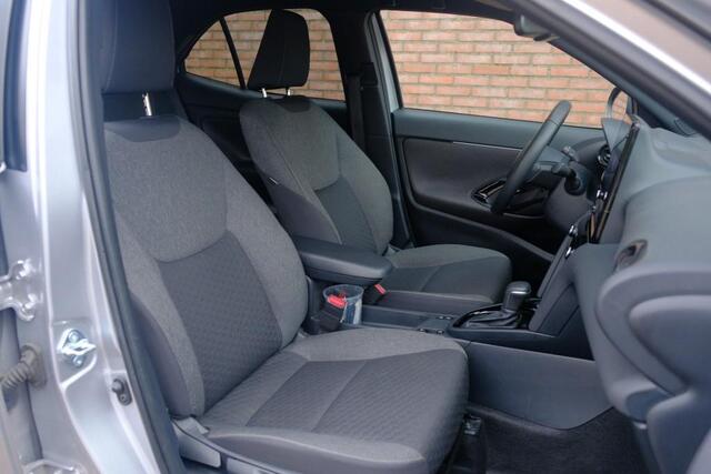 Toyota YARIS Cross 1.5 Hybrid 116pk CVT Dynamic | Comfort Pack | App Connect | Adaptive Cruise | Full LED | Camera | Keyless | Blind Spot | Stoelverwarming