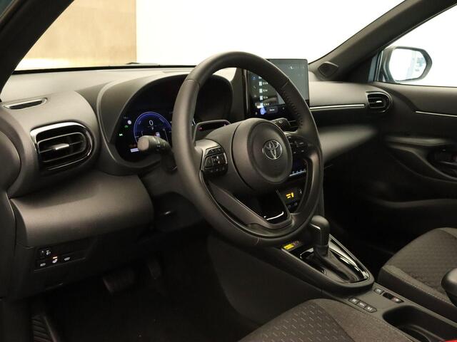 Toyota YARIS Cross 1.5 Hybrid 130 Dynamic - DEMO & DIRECT UIT VOORRAAD LEVERBAAR - NAVIGATIE - PARKEERSENSOREN VOOR/ ACHTER - VOORSTOELEN VERWARMD - STUUR VERWARMD - DODEHOEK DETECTIE - KEYLESS ENTRY/ START - CLIMATE CONTROL - APPLE CARPLAY/ ANDROID AUTO