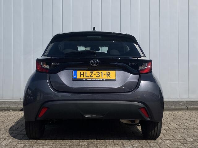 Toyota YARIS 1.5 Hybrid 115 Active Limited Trekhaak Parkeersensoren Stoel Stuurverwarming Carplay Android Auto