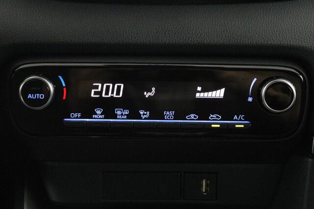 Toyota YARIS 1.5 Hybrid Dynamic | Trekhaak | Apple Carplay/Android Auto |