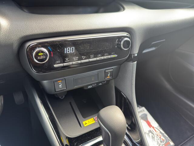 Toyota YARIS 1.5 Hybrid Dynamic | NIEUW 8 X | Camera | Apple Carplay