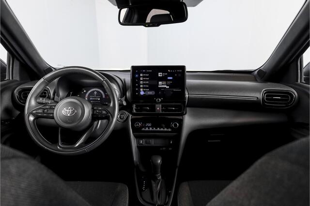 Toyota YARIS Cross 1.5 Hybrid 115 Dynamic | Dig.Cockpit | Adapt.Cruise | Stoel-+stuurverwarming | Camera | PDC | NAV+App.Connect | Auto.Airco | LM 17" | 3717