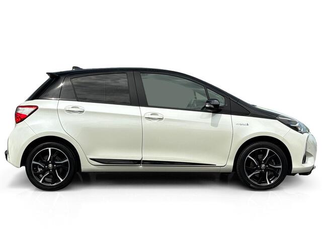 Toyota YARIS 1.5 Hybrid Bi-Tone ? Trekhaak ? Camera ? Navi