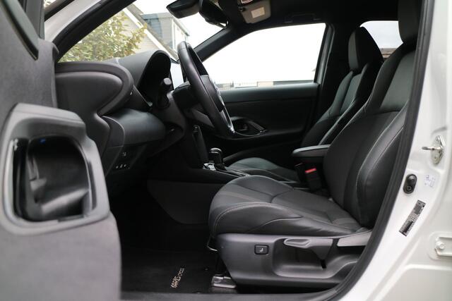 Toyota YARIS Cross 1.5 Hybrid Adventure | Camera | Trekhaak | Carplay |
